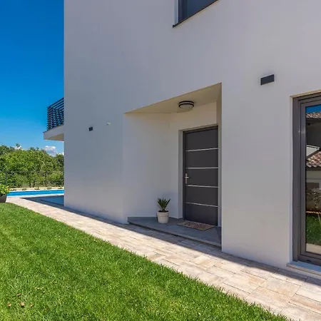 Villa Isabel Vrznaveri