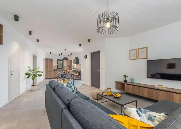 Villa Isabel Vrznaveri